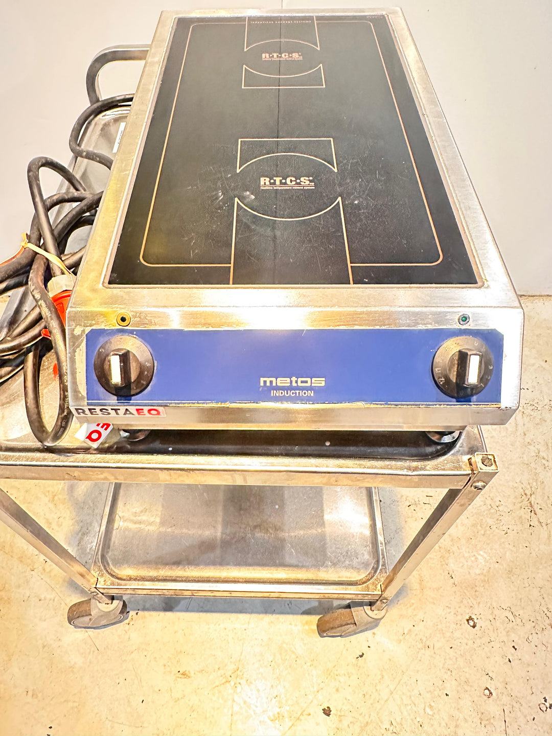 Metos induktioliesi 2x5kW