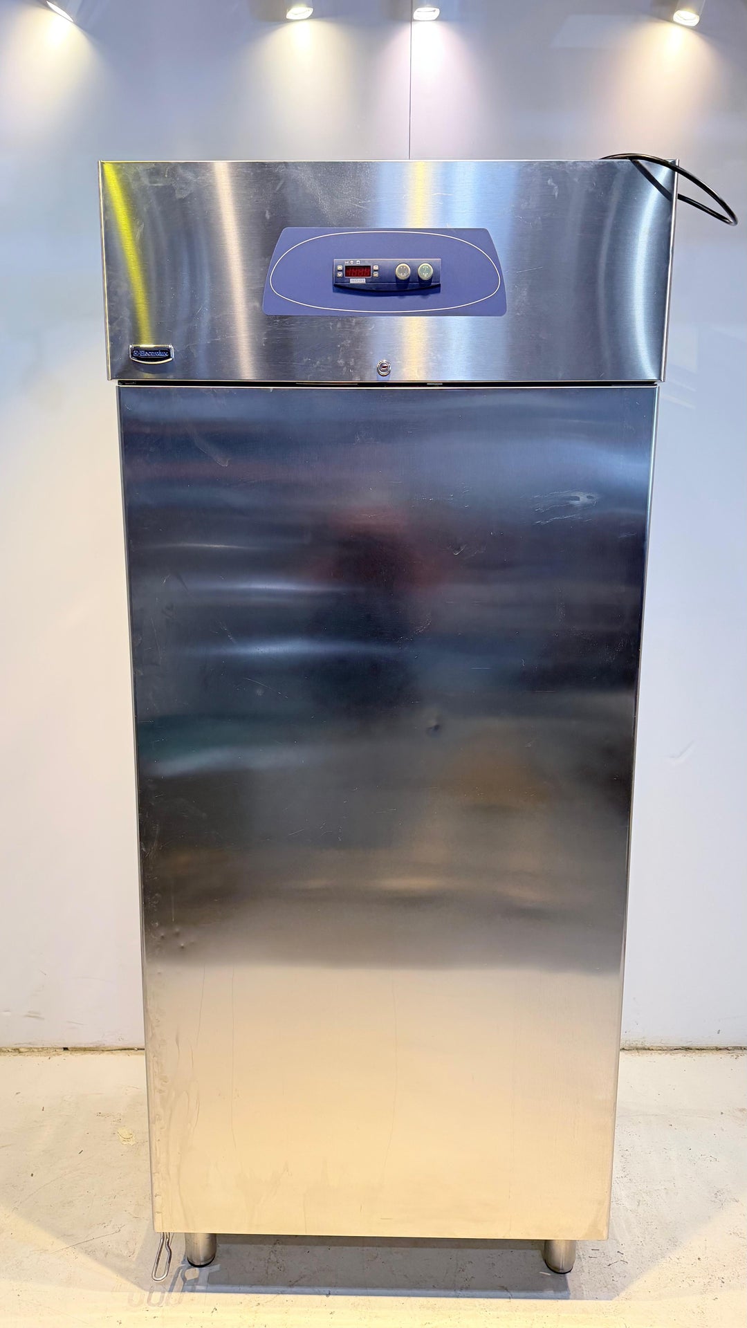 Pakastin Electrolux PRO6F1F