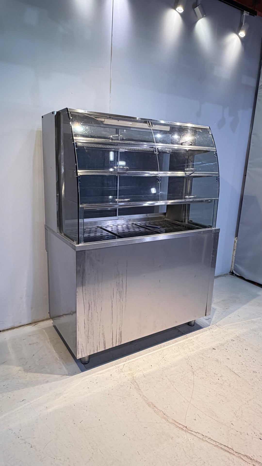 Vitriini 1200 Porkka
