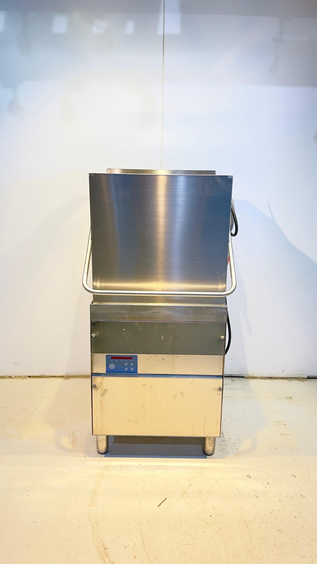 Kupuastianpesukone Dihr DW111E