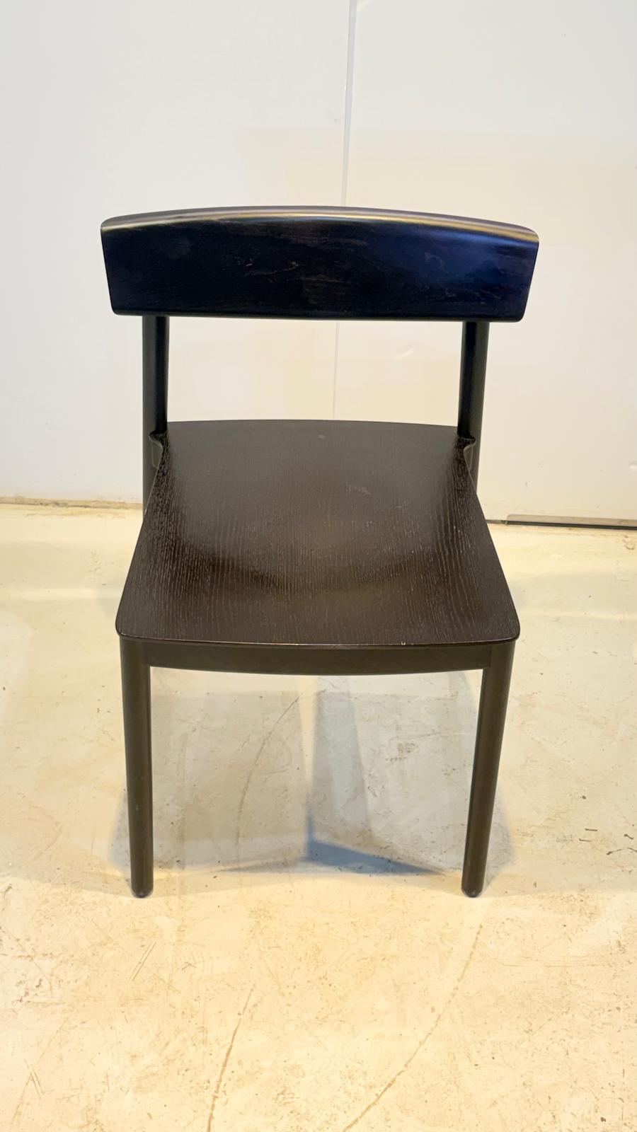 Andreu World design tuoli musta