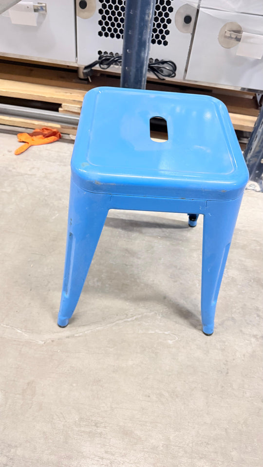 Metallinen jakkara 460 sininen