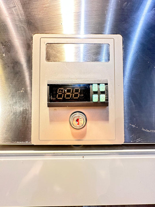 Zanussi lasiovijääkaappi REX71GR