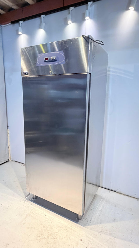 Pakastin Electrolux PRO6F1F