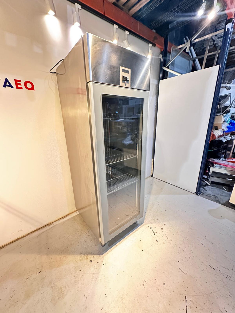 Zanussi lasiovijääkaappi REX71GR