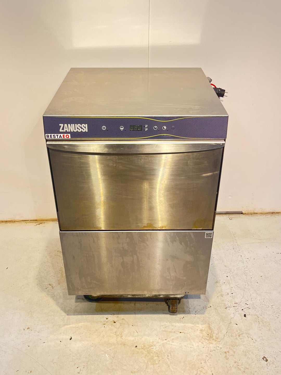 Luukkuastianpesukone ZL1P