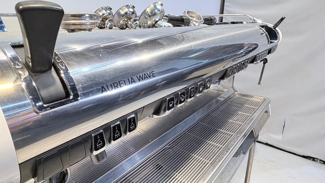 Espressokeitin Nuova Simonelli aurelia wave digit 3 group