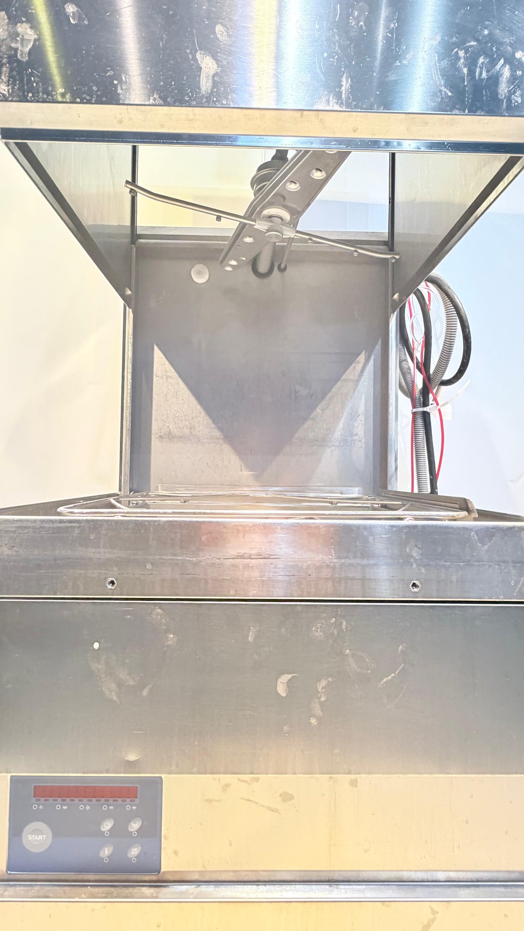 Kupuastianpesukone Dihr DW111E