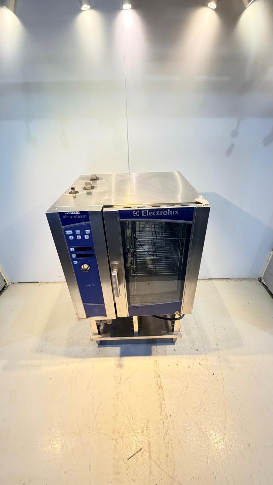 Monitoimiuuni Electrolux Air-O-Steam AOS 101EBH2