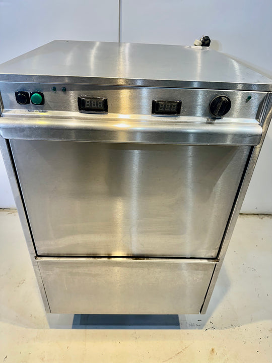 Luukkuastianpesukone Adler DW 50
