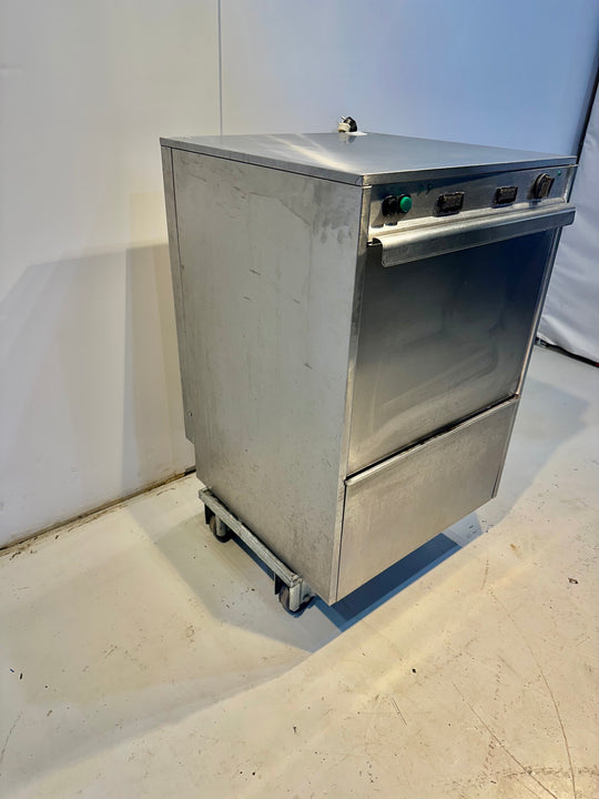 Luukkuastianpesukone Adler DW 50