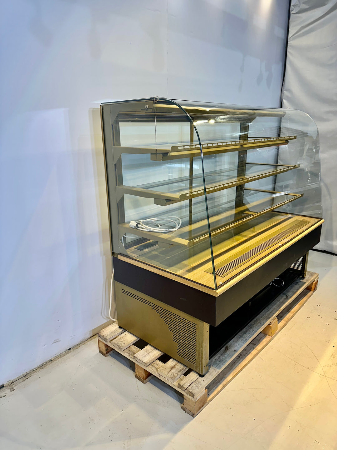 Vitriini Georgia 1500