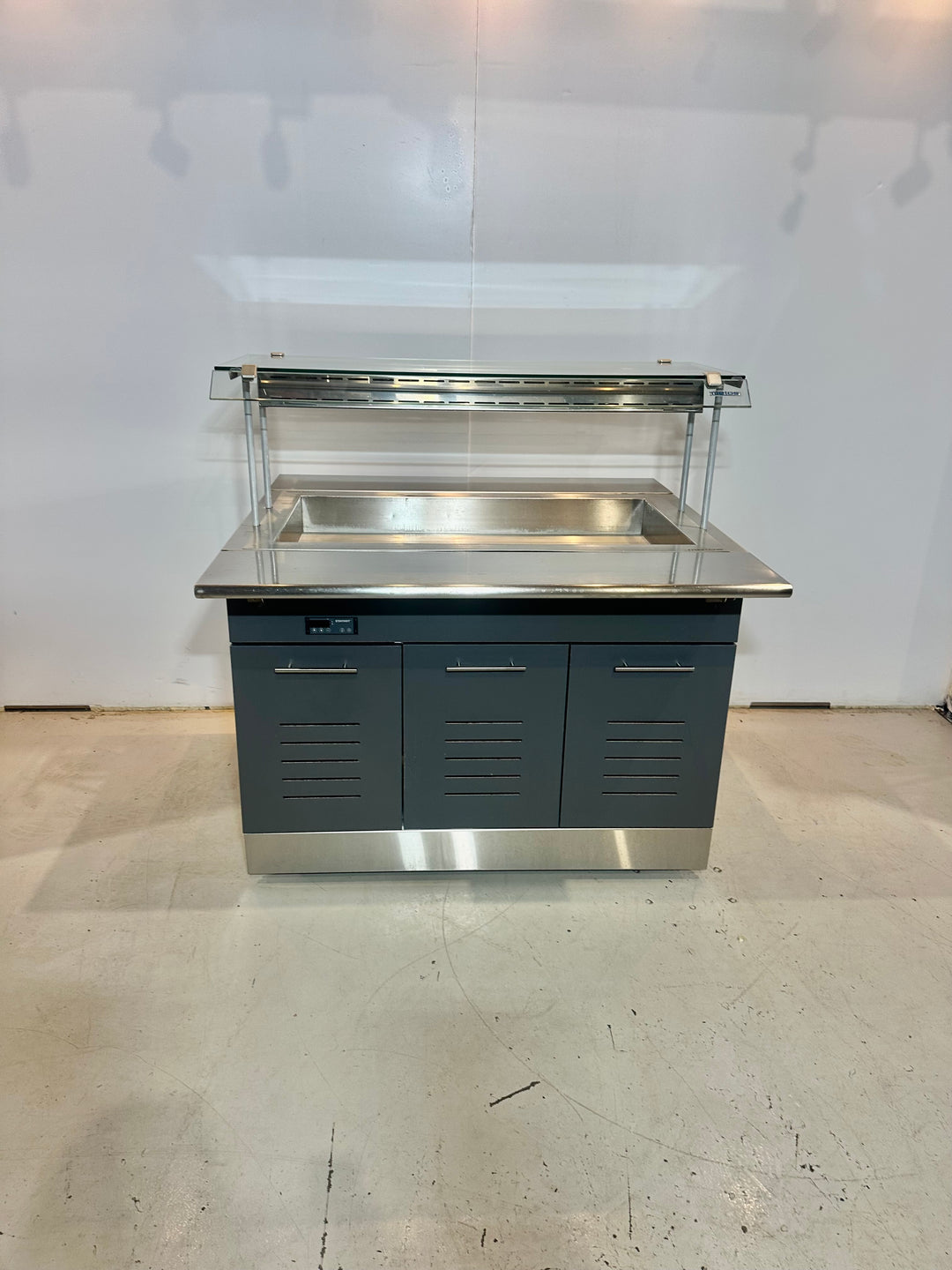 Buffetvaunu Nova2 lämpöaltaalla 1200