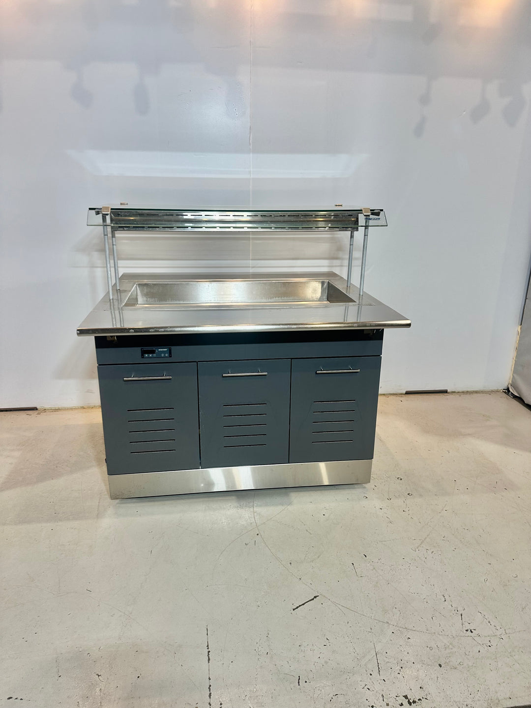 Buffetvaunu Nova2 lämpöaltaalla 1200