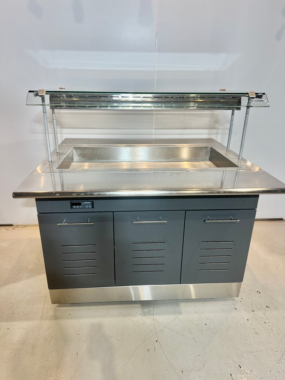 Buffetvaunu Nova2 lämpöaltaalla 1200