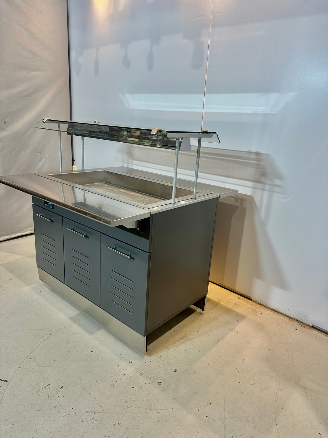 Buffetvaunu Nova2 lämpöaltaalla 1200