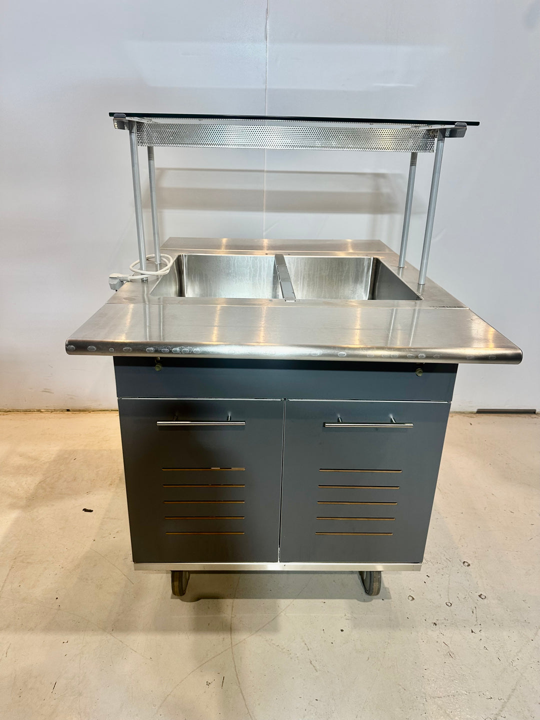 Buffetvaunu Nova2 kylmäaltaalla 800