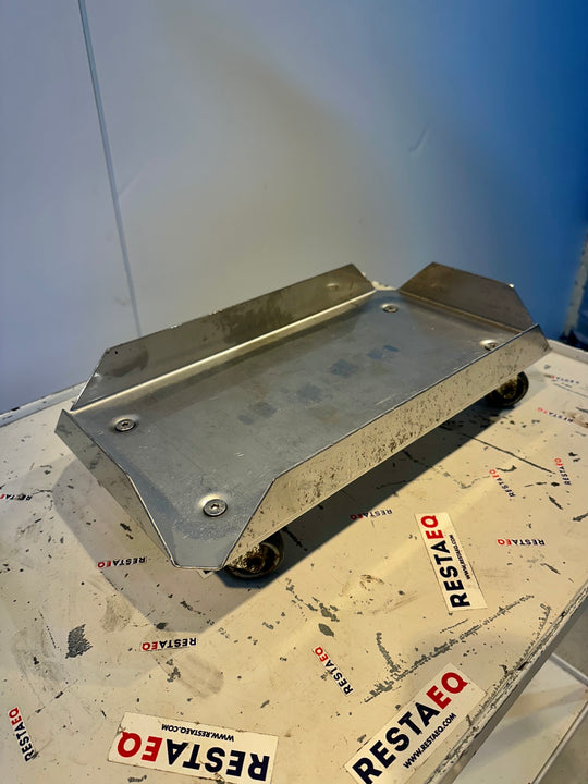 RST-roskisjalusta pyörillä