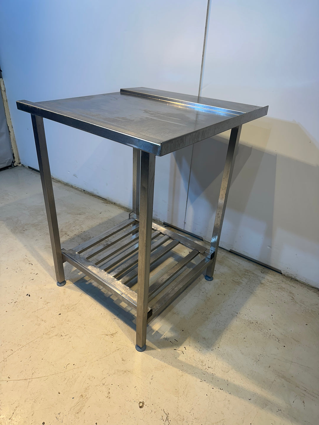 RST-jättöpöytä oikea 700