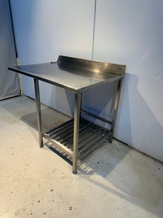 RST-jättöpöytä oikea 1100