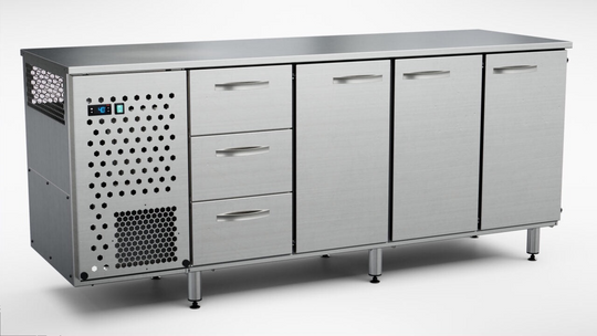 Inox kylmävetolaatikko kolmella ovella TSK-2033