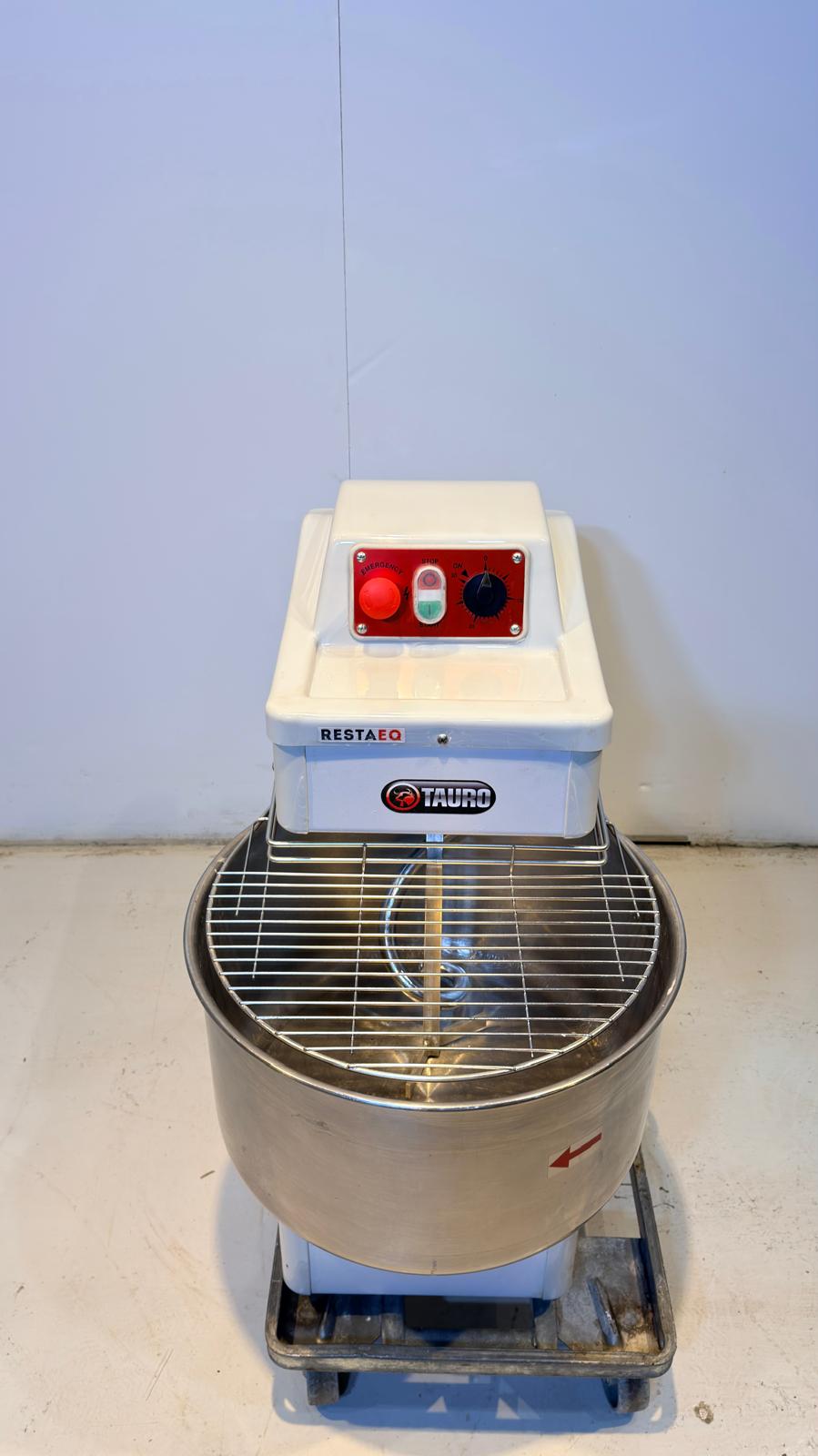 Taikinakone Sigma Tauro 30 2V 41L