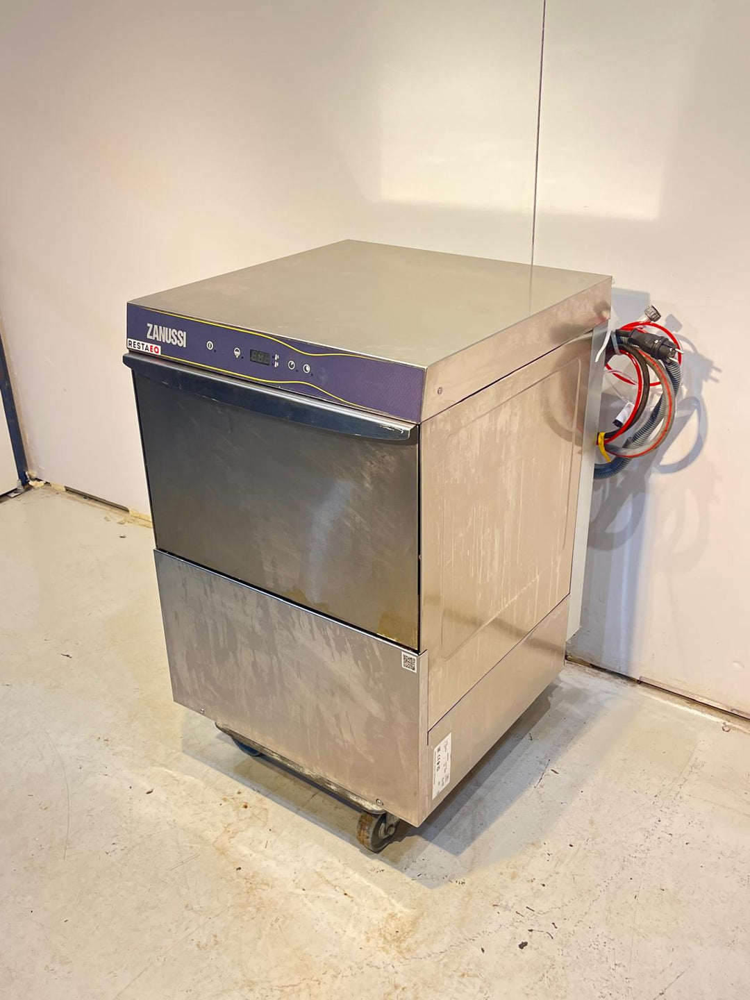Luukkuastianpesukone ZL1P