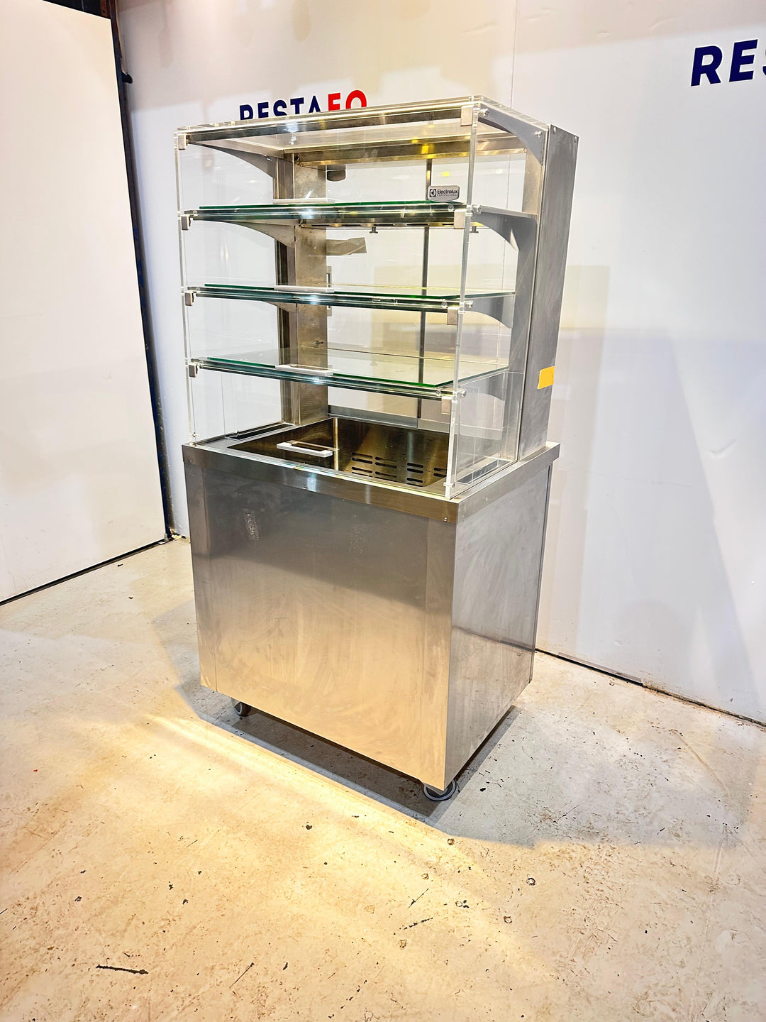 Kylmävitriini Display 860