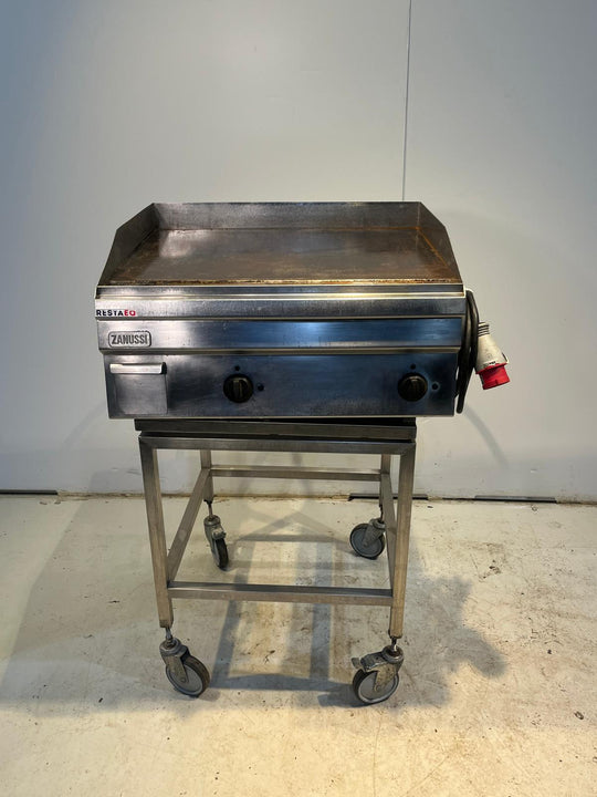Parila  700