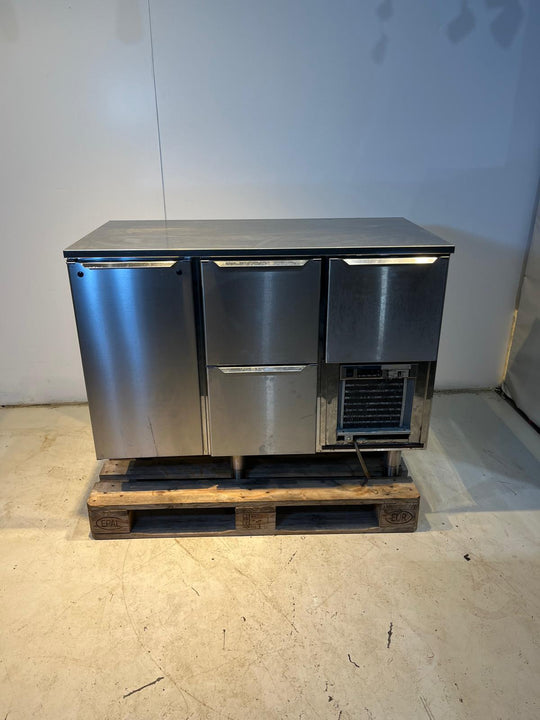 Bistro vetolaatikosto kaapilla 1200