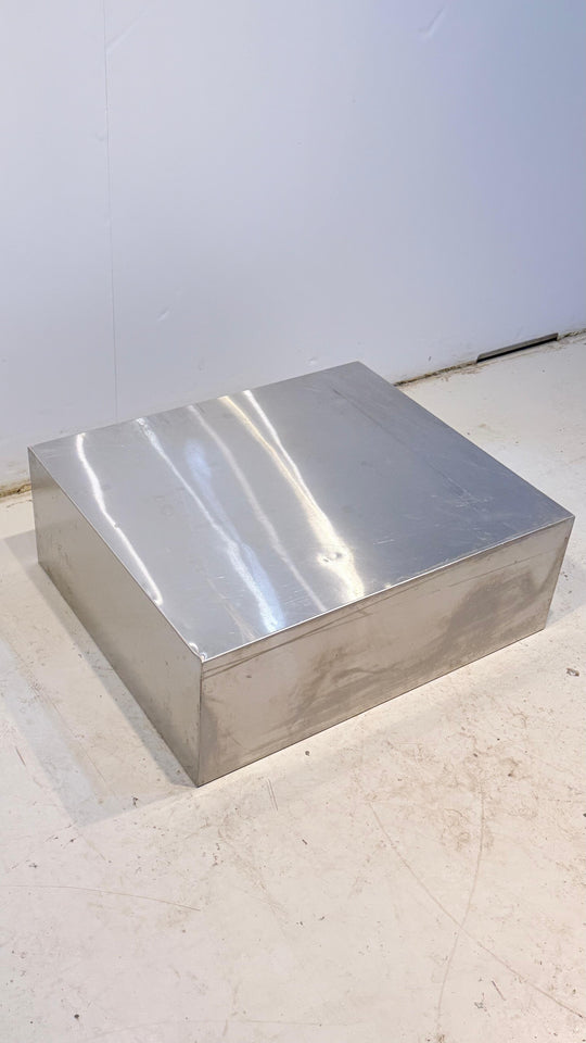 Uunin jalusta RST 760