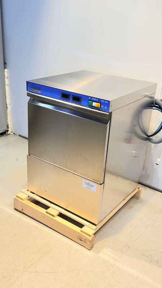Luukkuastianpesukone Mach 100MS