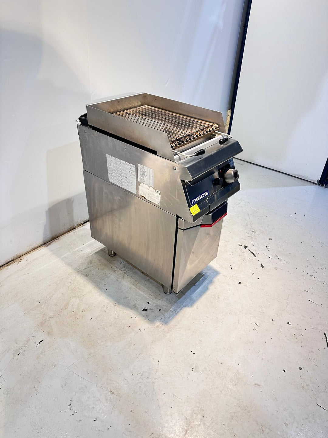 Laavakivigrilli kaasulla D72/10 PLGP