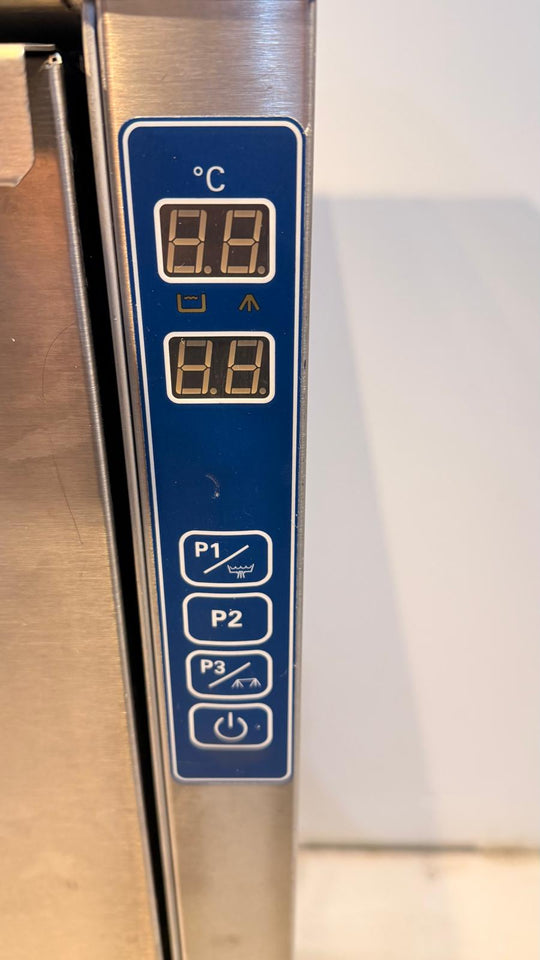 Luukkuastianpesukone WD4 jalustalla