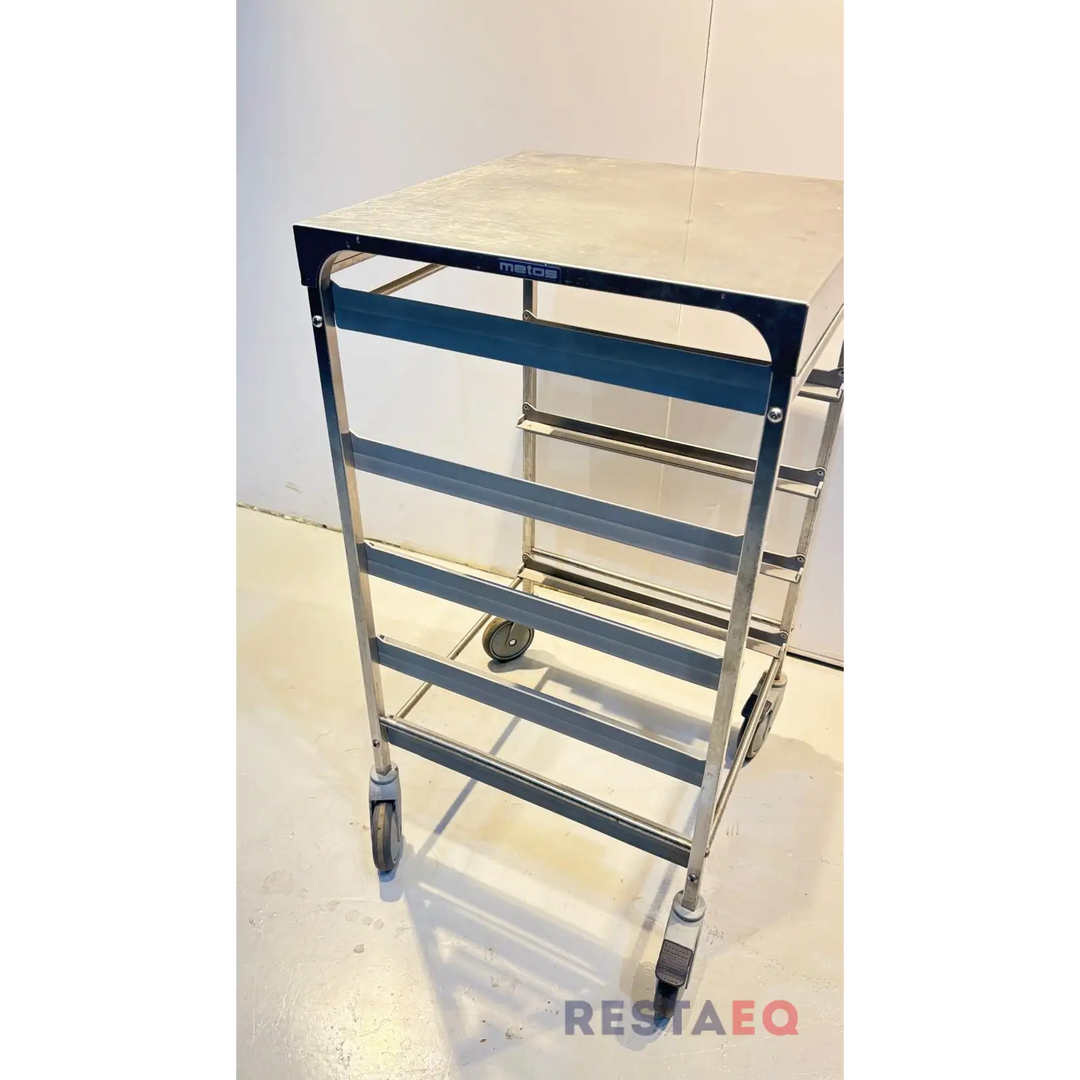 Astiakorivaunu matala - Metos