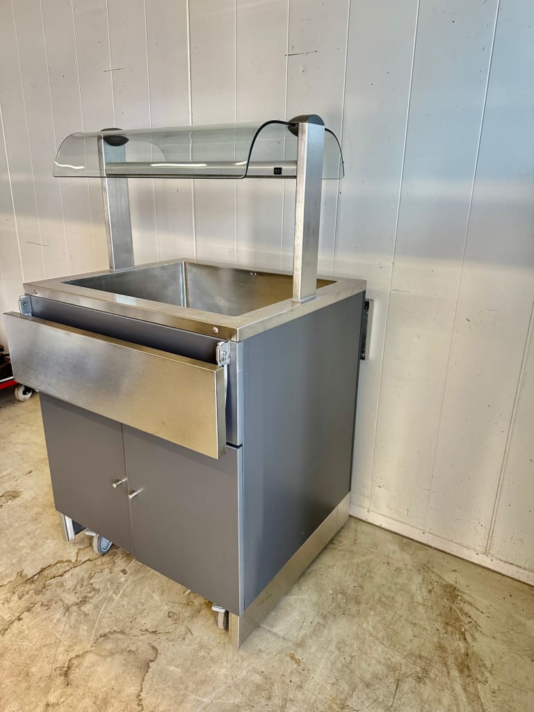 Electrolux kylmä buffa taitettavilla tarjotintasoilla 750 -