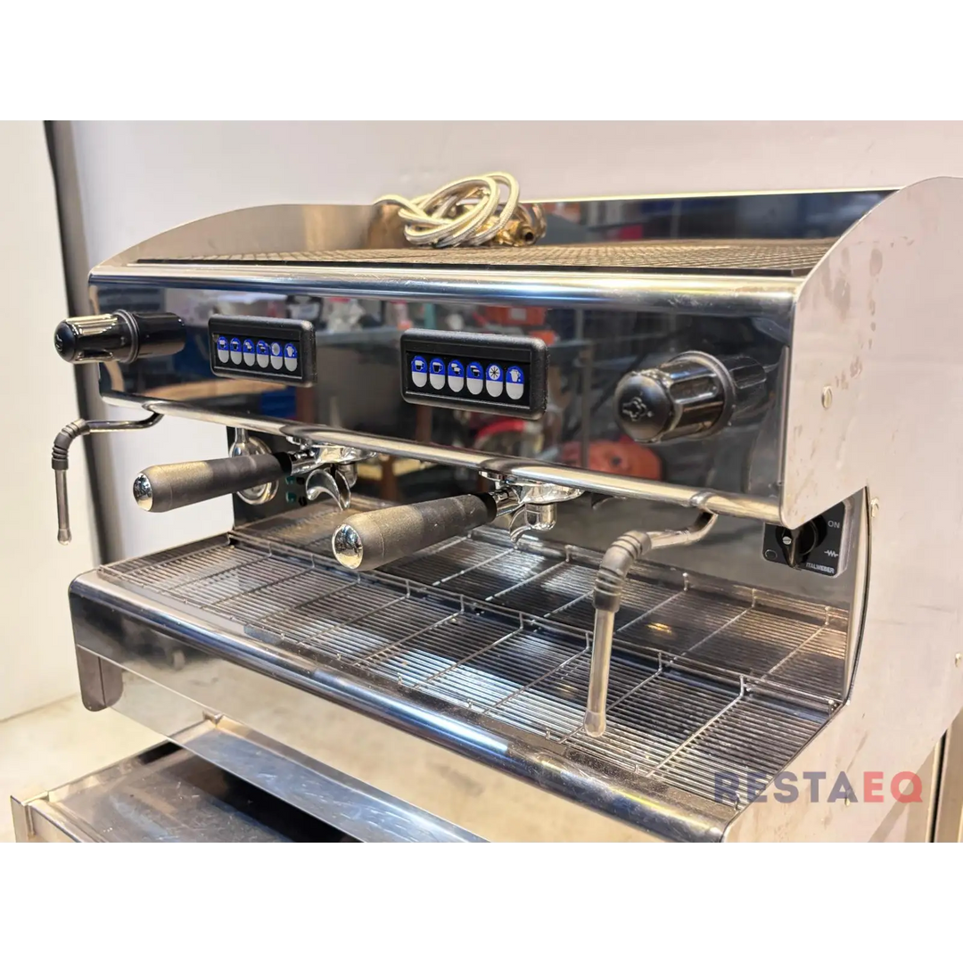 Espresso kahvikone kahdella kahvalla. - RestaEQ
