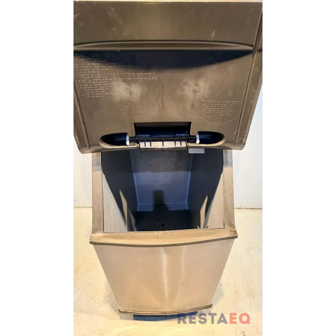 Jääpalakone ID0523W-251 ja säiliö B420 - Manitowoc
