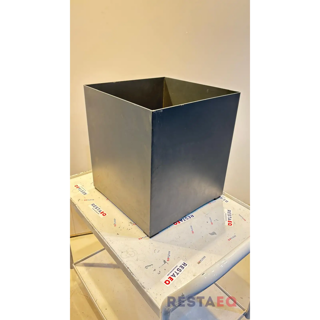 Kukkaruukku metallia - RestaEQ