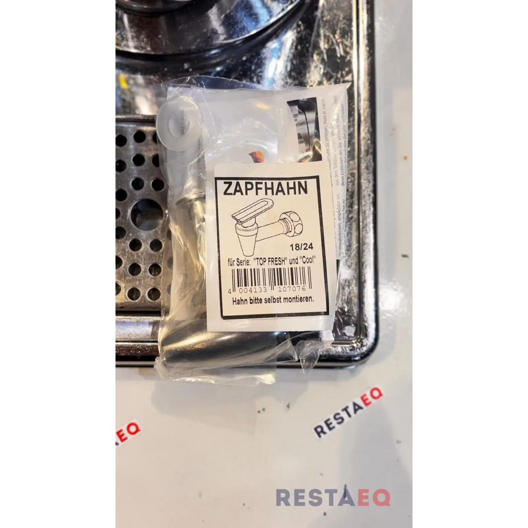 Maitosäiliö hanalla ja valumaritilällä. - APS