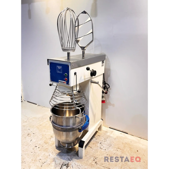 Metos Karhu yleiskone RN40 työkaluilla - Metos