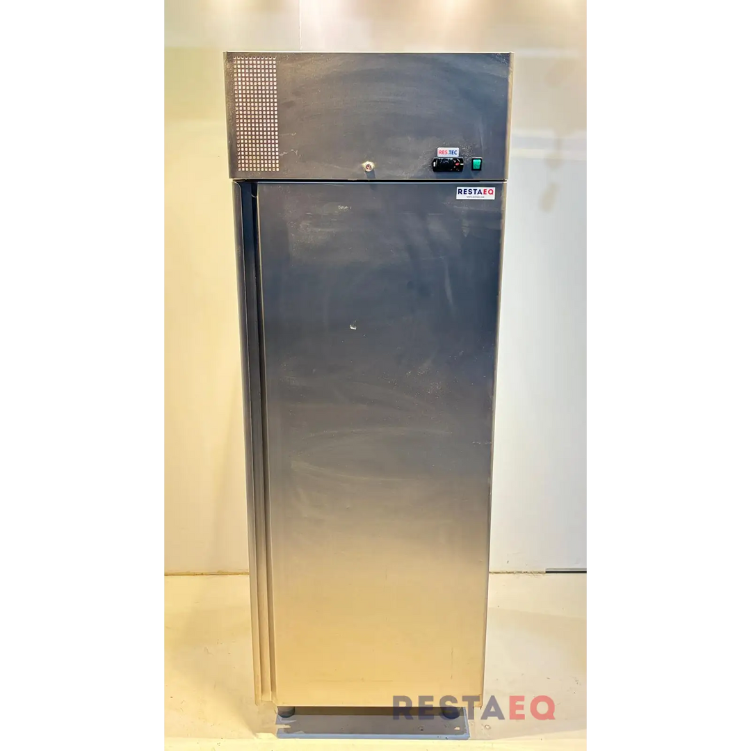 Pakastin Basic F700 - Bolarus