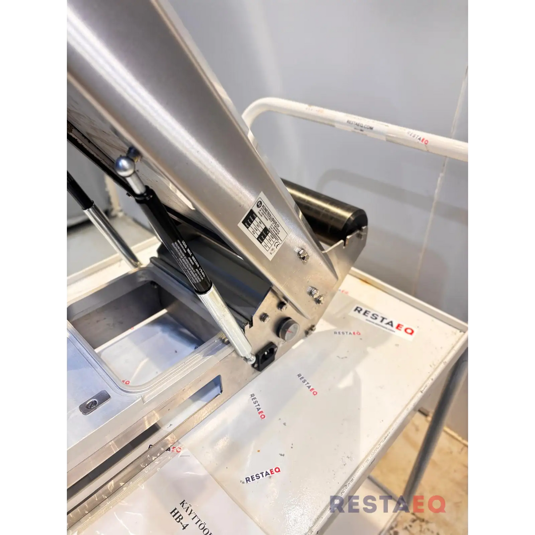 Rasiansulkija HB-4 - Koneteollisuus