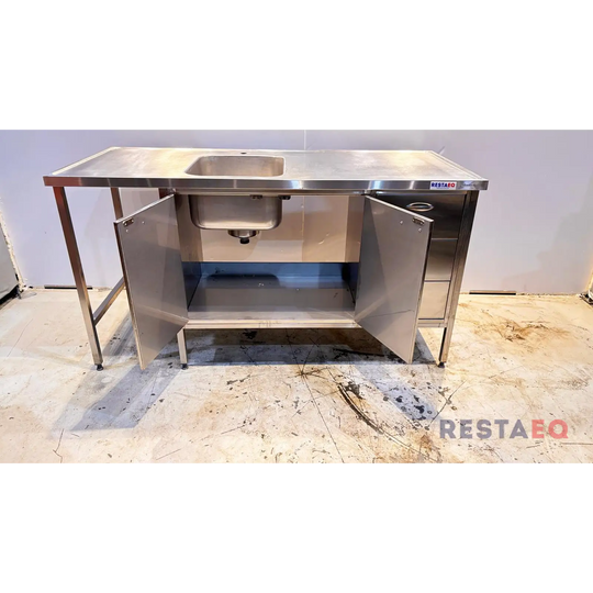 RST-allaspöytä kaapilla ja laatikostolla 1700 - Kavika