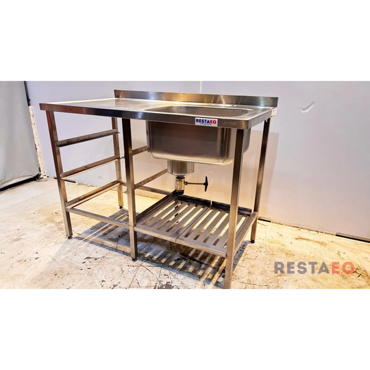 RST-allaspöytä korikiskoilla 1200 - RestaEQ