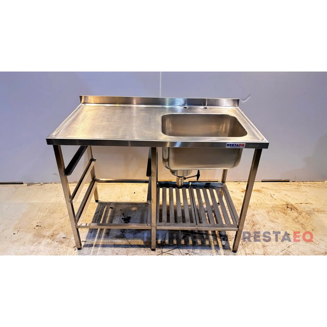 RST-allaspöytä korikiskoilla 1200 - RestaEQ