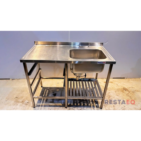 RST-allaspöytä korikiskoilla 1200 - RestaEQ