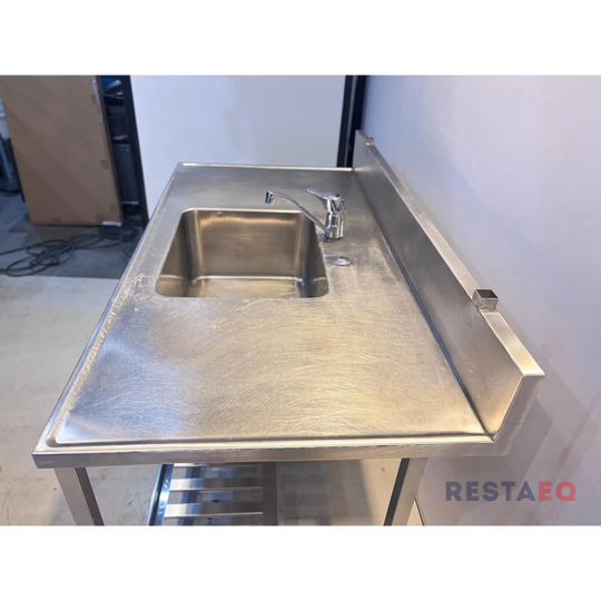 RST-allaspöytä syvällä altaalla 1350 - RestaEQ
