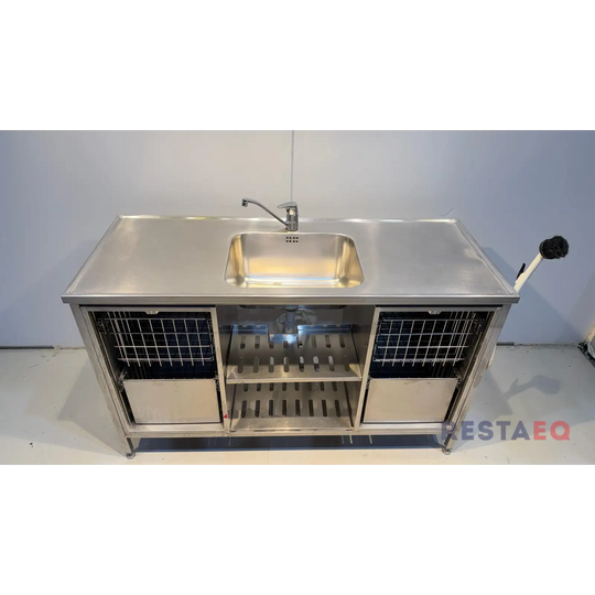 RST-monitoimitöytä altaalla 1500 - RestaEQ