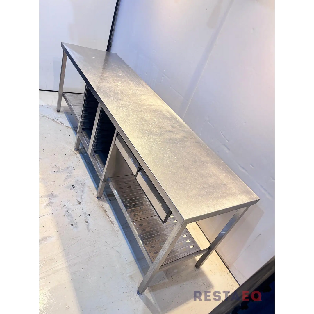 RST-pöytä 2600 - RestaEQ